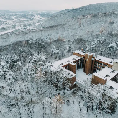 Forest Hotel Hotels near Ogrod Zoologiczny