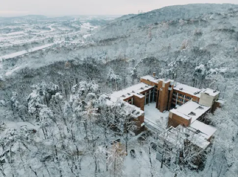 森林酒店 鄰近克拉科夫機場的酒店