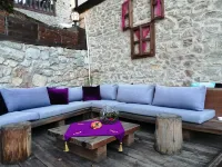 Gul Dali Butik Hotel Hôtels à : Izzetpasa Mahallesi