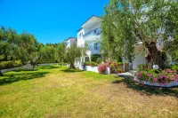 Xenios Faros Apartments