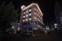 Hotel Gray