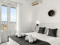 Mr and MRS White Paros Hotels in Naoussa