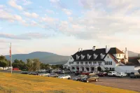 The Lucerne Inn - parking