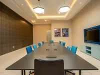 SkynestResidences by CityBlue, Nairobi Westlands Отели рядом с достопримечательностью «Торговый центр The Sarit Centre»