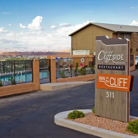 Inn on the Cliff
