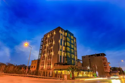 アヴワン ホテル チグリ Köksal Market周辺のホテル