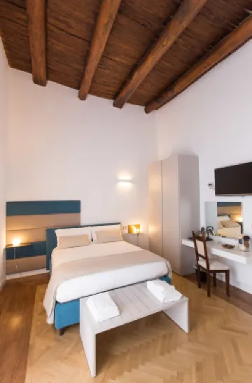 薩沃伊河濱酒店 鄰近拿坡裡海岸長廊的酒店