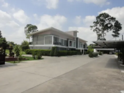 ลอฟท์ วิลเลจ นครนายก