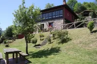 Casa Rural El Trechal Hotels in Parres