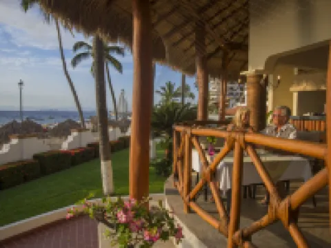 ホテル・トロピカーナ - ニア・オラス・アルタス・ストリート プエルト・バヤルタのホテル