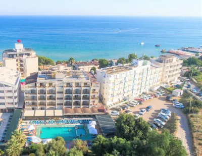 Temple Beach Hotel Hôtels à : Altinkum Mahallesi