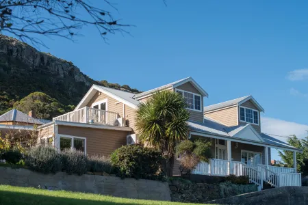 The Ark Stanley Luxury Bed and Breakfast