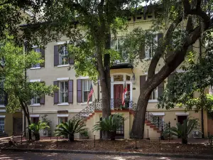 Eliza Thompson House, Historic Inns of Savannah Collection