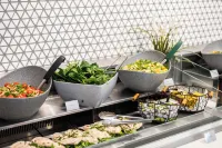 Kents Hill Park Training & Conference Centre - breakfast
