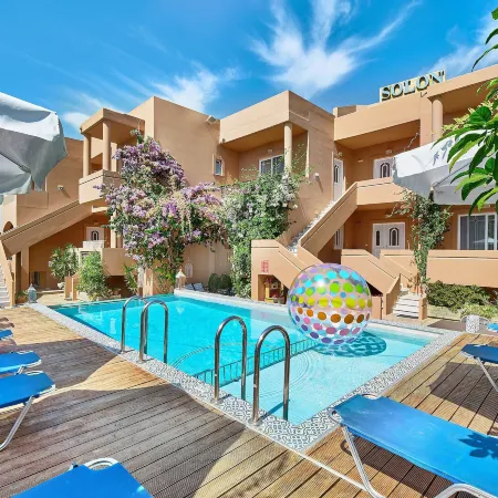 Solon Apartments