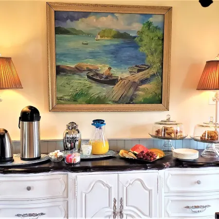 Elmere House Bed & Breakfast