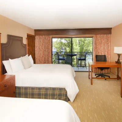 Lake Arrowhead Resort & Spa Hotels near SkyPark at Santa's Village