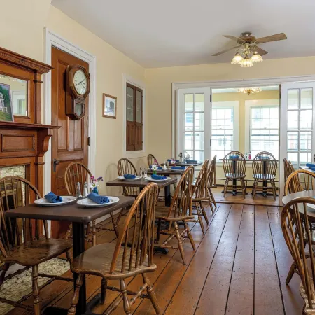 Old Stagecoach Inn