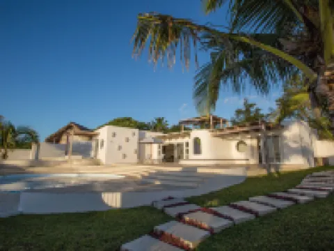 Beach House Hotels in Vilankulo
