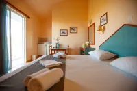 Filoxenia Hotel Apartments Hôtels à : Paradeisi
