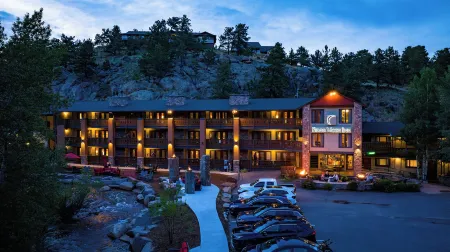 Silver Moon Inn Отели рядом с достопримечательностью «оз. Спраг»