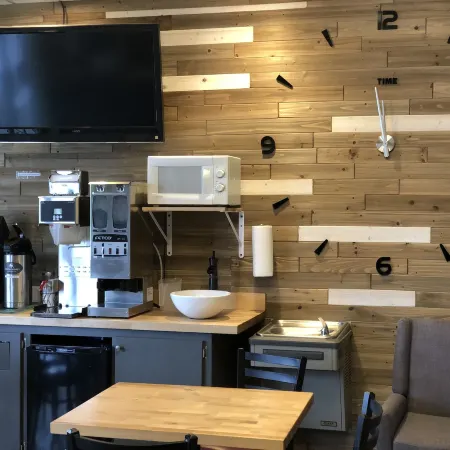 Deerfield Inn and Suites - Fairview