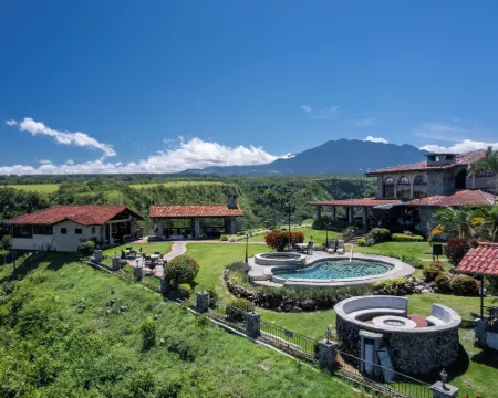Hacienda Los Molinos Boutique Hotel & Villas Hotels in Alto Boquete