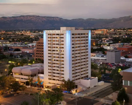 DoubleTree by Hilton Albuquerque Hotels in Bernalillo County