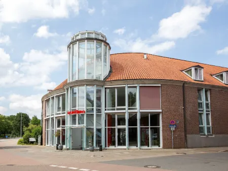 Dormero Hotel Bargenturm Lüneburg Отели рядом с достопримечательностью «University of Lüneburg»