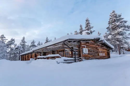 Kuukkeli Log Houses Aurora Resort Hôtels à : Inari
