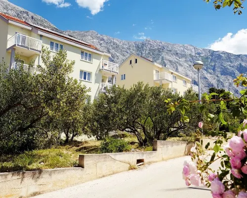 Apartments Ivana Hotels near Archaeological Collection