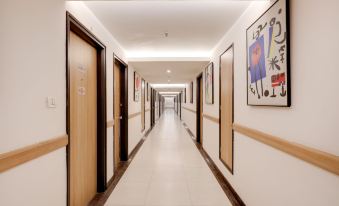 Lemon Tree Hotel Chandigarh