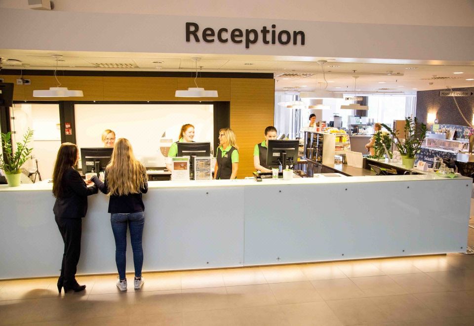 3. 놀란디아 탬피어..