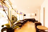 Le Theatre - breakfast