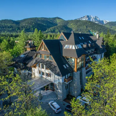 Hotel Crocus Hotels near Nosal Ski Center