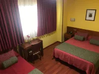 La Trébede Hotels in Anaya