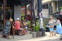 Borough Capsule Hostel Bali