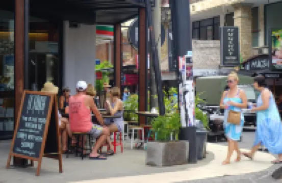 峇里島鎮膠囊旅館