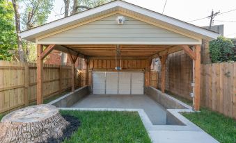 Parkside Comfort | JZ Vacation Rentals