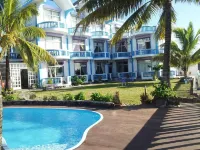 Coco Villa - Pools