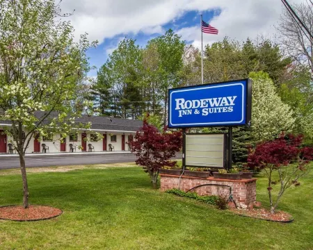 Rodeway Inn & Suites Brunswick Near Hwy 1 Отели в г. Боудойн