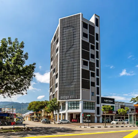 Brown Hotel Отели рядом с достопримечательностью «Mahindarama Buddhist Temple»