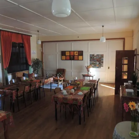 Oasis Country Lodge