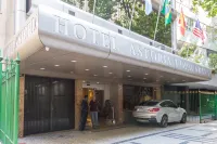 Hotel Astoria Copacabana Hotels near Comuna