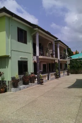 Dokua Royal Hotel Hotels in 