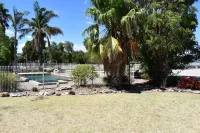 Berrigan Motel - Pools