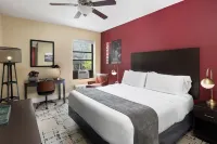 Majestic Hotel Hotels near El Maya Restaurant