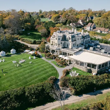 The Chanler at Cliff Walk