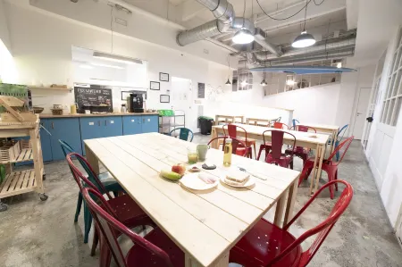 Koba Hostel Отели в г. Сан-Себастьян