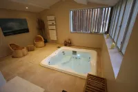La Haute Flourie - Bed and Breakfast -Chambres d'hôtes - spa